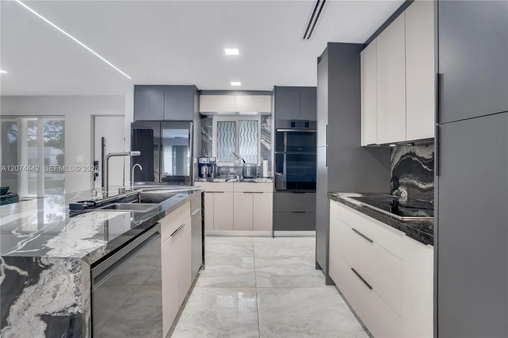 2225 NE 16th Ave Wilton Manors, FL 33305