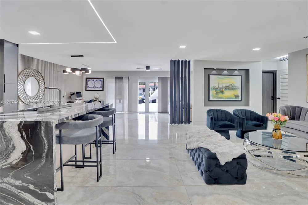 2225 NE 16th Ave Wilton Manors, FL 33305