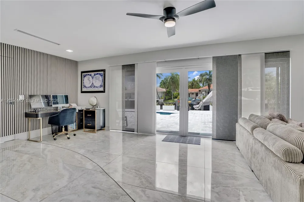 2225 NE 16th Ave Wilton Manors, FL 33305