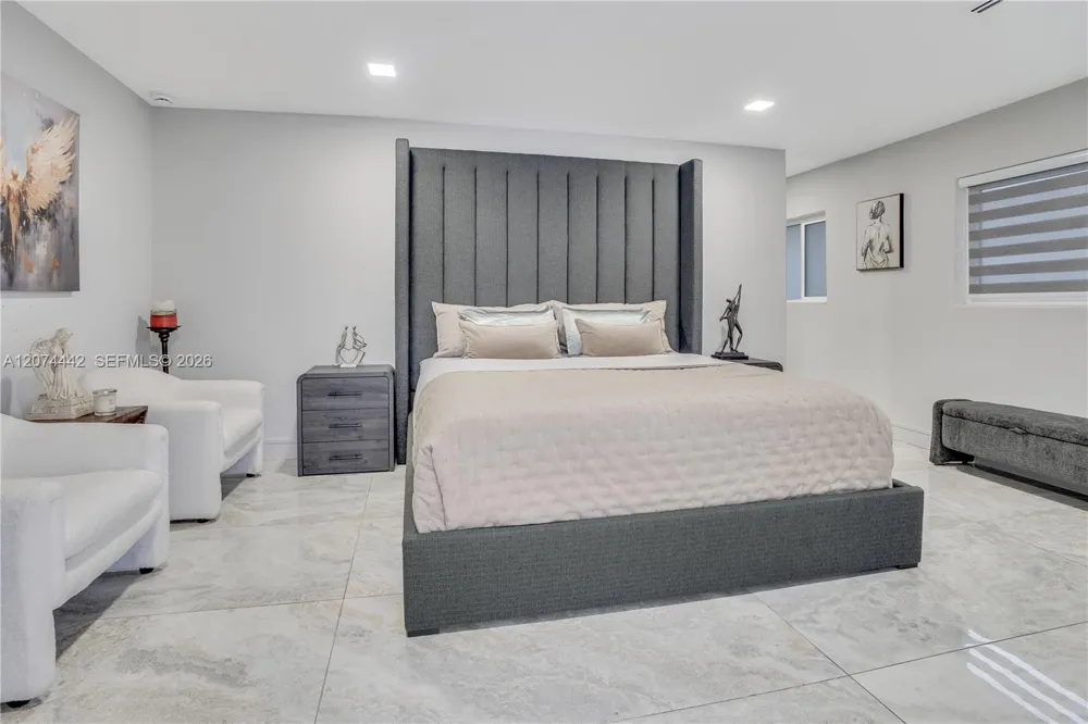 2225 NE 16th Ave Wilton Manors, FL 33305
