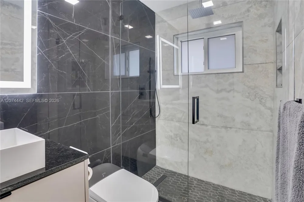2225 NE 16th Ave Wilton Manors, FL 33305