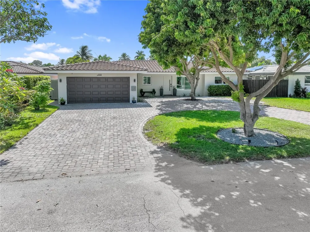 2225 NE 16th Ave Wilton Manors, FL 33305