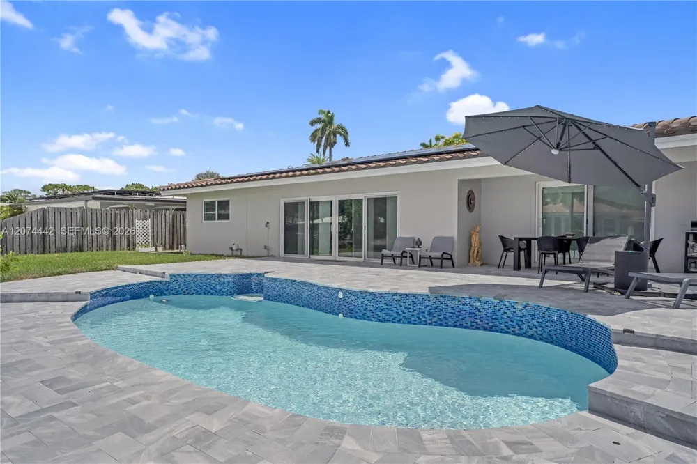 2225 NE 16th Ave Wilton Manors, FL 33305