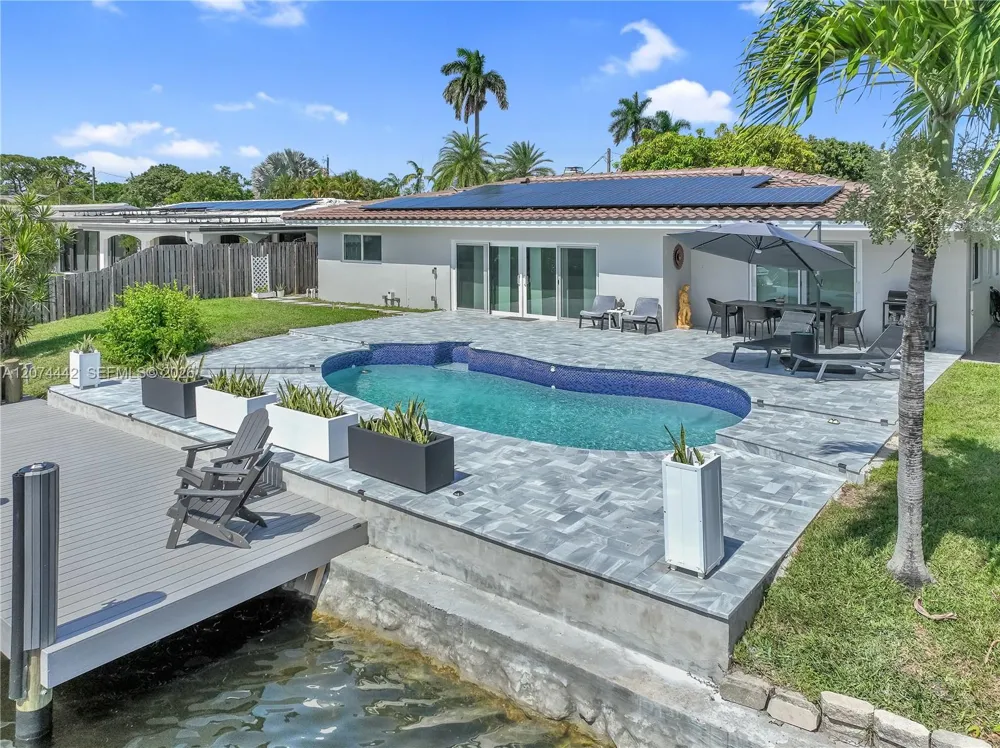 2225 NE 16th Ave Wilton Manors, FL 33305