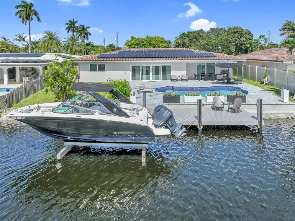 2225 NE 16th Ave Wilton Manors, FL 33305