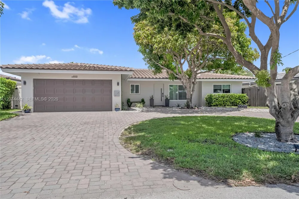 2225 NE 16th Ave Wilton Manors, FL 33305