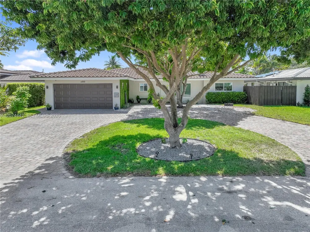2225 NE 16th Ave Wilton Manors, FL 33305