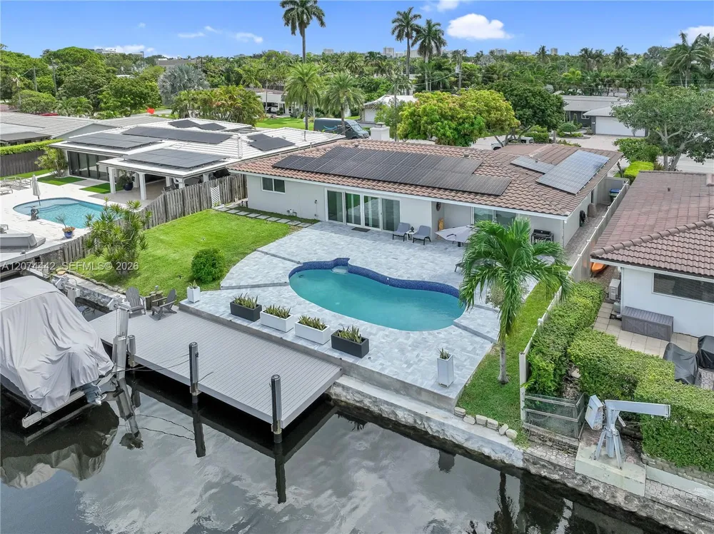 2225 NE 16th Ave Wilton Manors, FL 33305