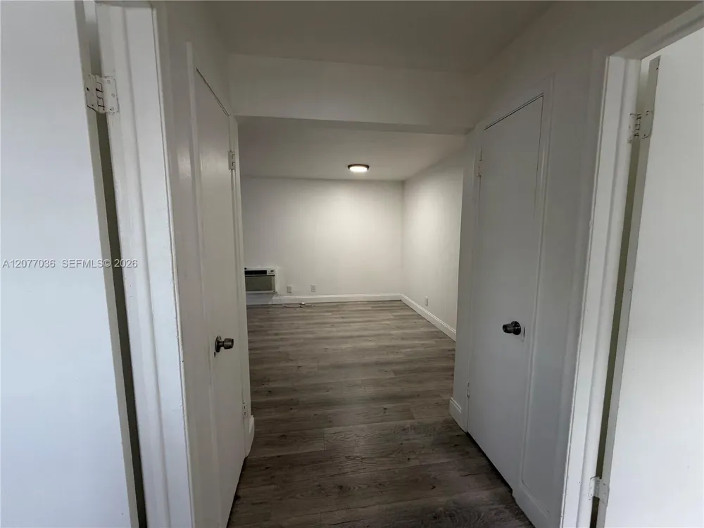1245 W 35th St #2 Riviera Beach, FL 33404