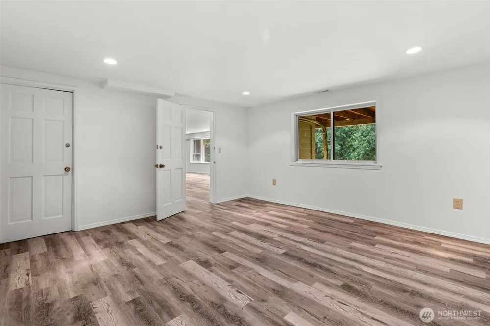 25235 SE Mirrormont Drive Issaquah, WA 98027