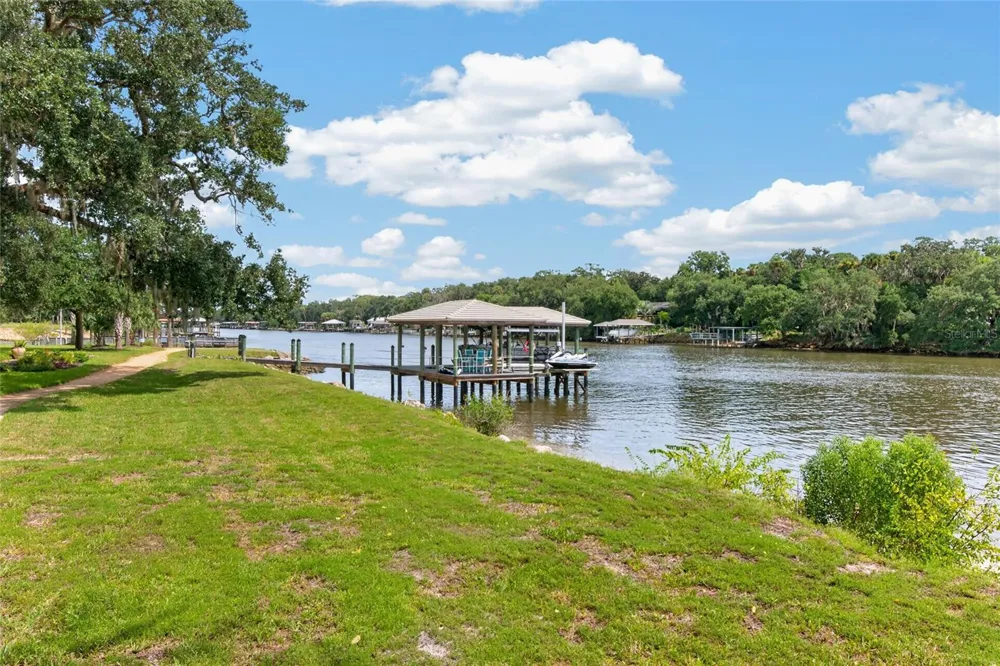 101 LONGVIEW WAY Palm Coast, FL 32137