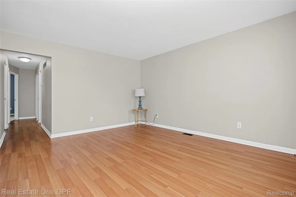 22316 Carolina Street St Clair Shores City, MI 48080