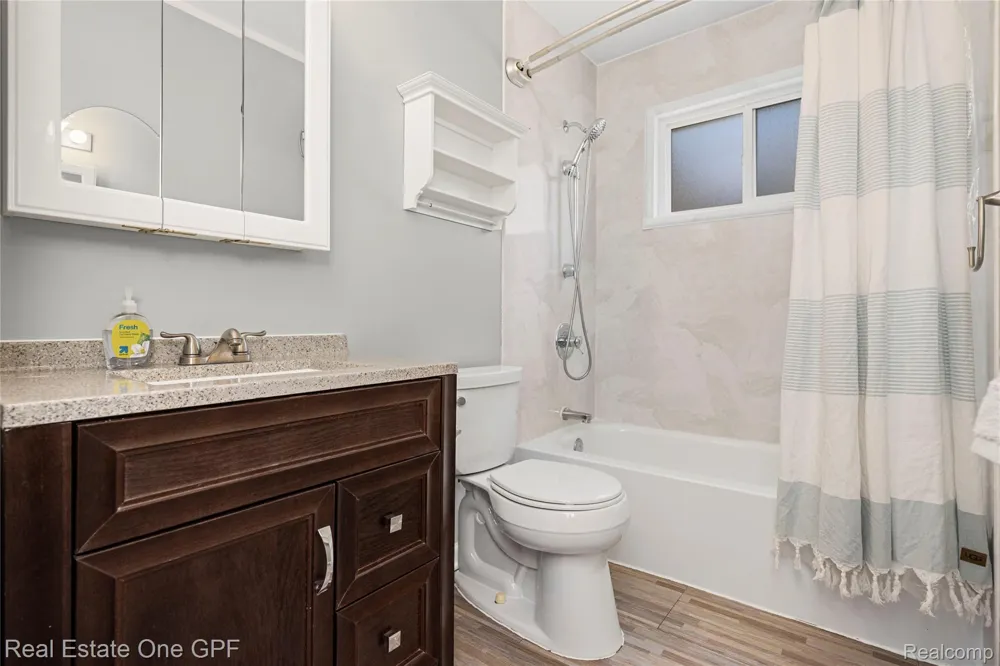 22316 Carolina Street St Clair Shores City, MI 48080
