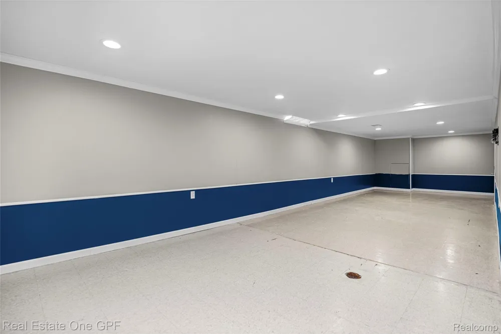 22316 Carolina Street St Clair Shores City, MI 48080