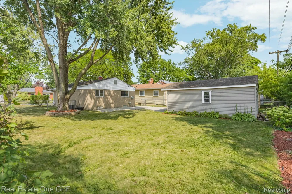 22316 Carolina Street St Clair Shores City, MI 48080