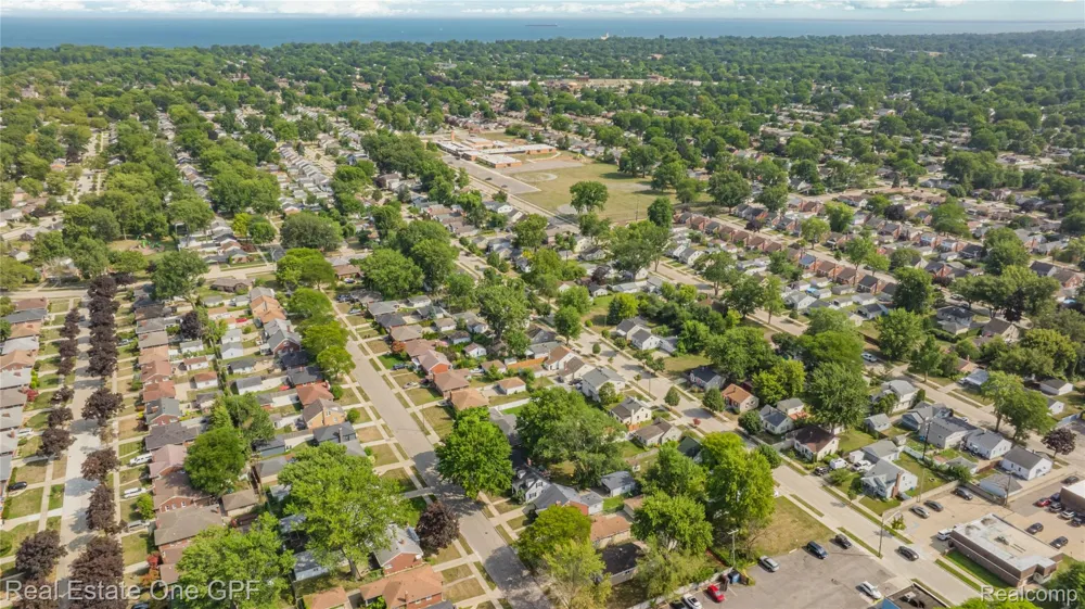 22316 Carolina Street St Clair Shores City, MI 48080