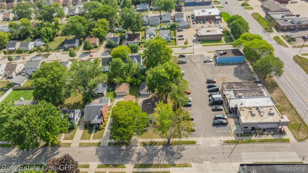 22316 Carolina Street St Clair Shores City, MI 48080