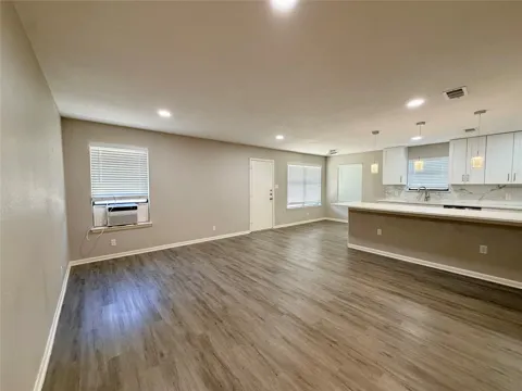 1403 Long Branch Drive