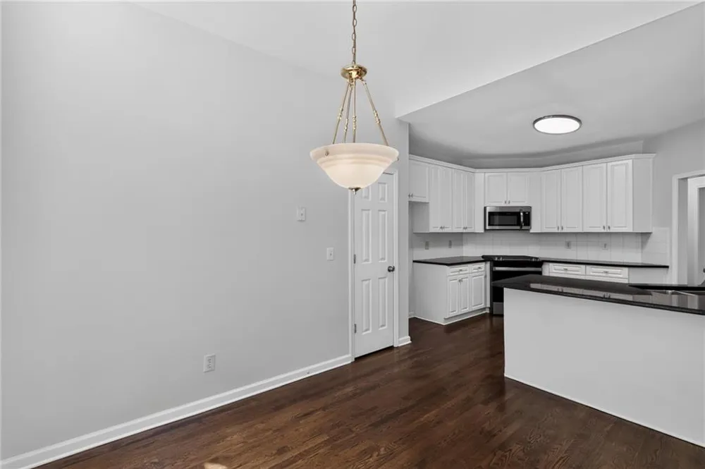 1249 Gate Post Lane Powder Springs, GA 30127