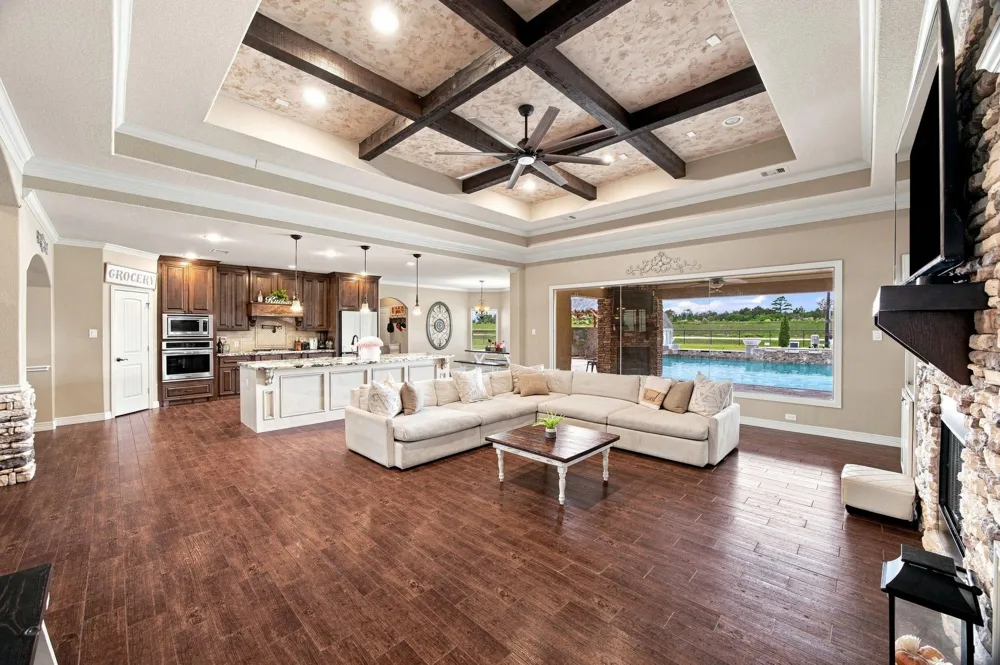 8999 Water Point Drive Beach City, TX 77523