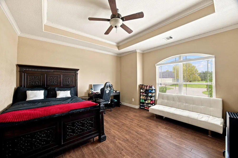 8999 Water Point Drive Beach City, TX 77523