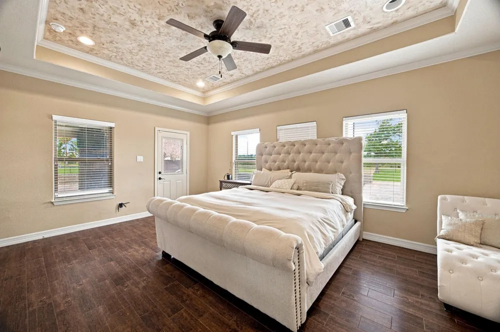 8999 Water Point Drive Beach City, TX 77523