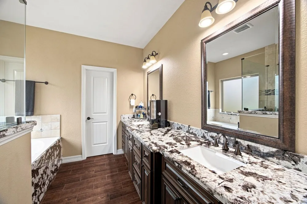8999 Water Point Drive Beach City, TX 77523