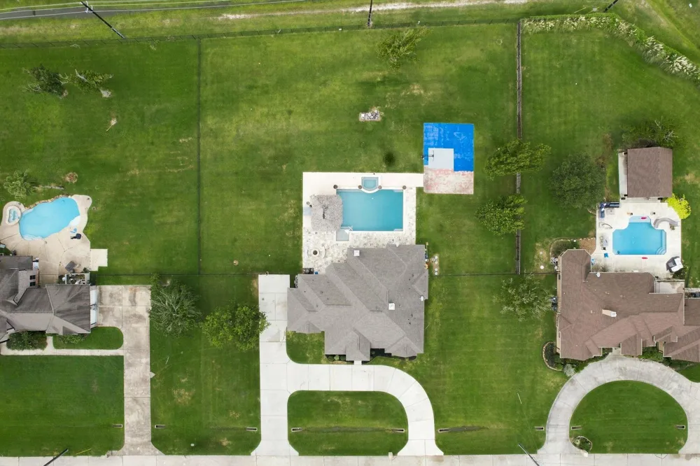 8999 Water Point Drive Beach City, TX 77523