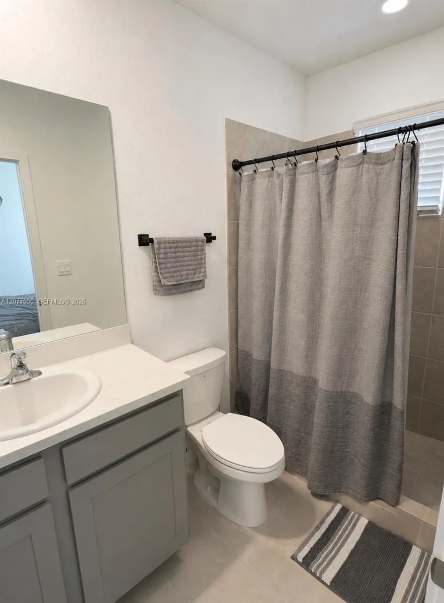 1443 NE 3rd Ave #1443 Florida City, FL 33034