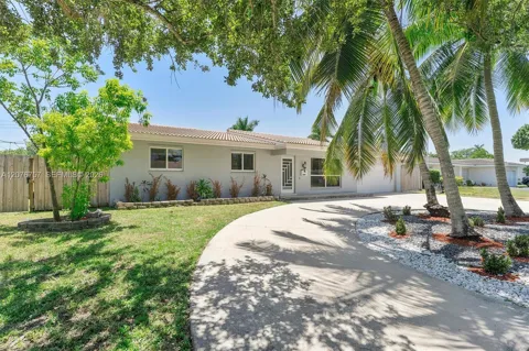 7220 NW 10th Pl