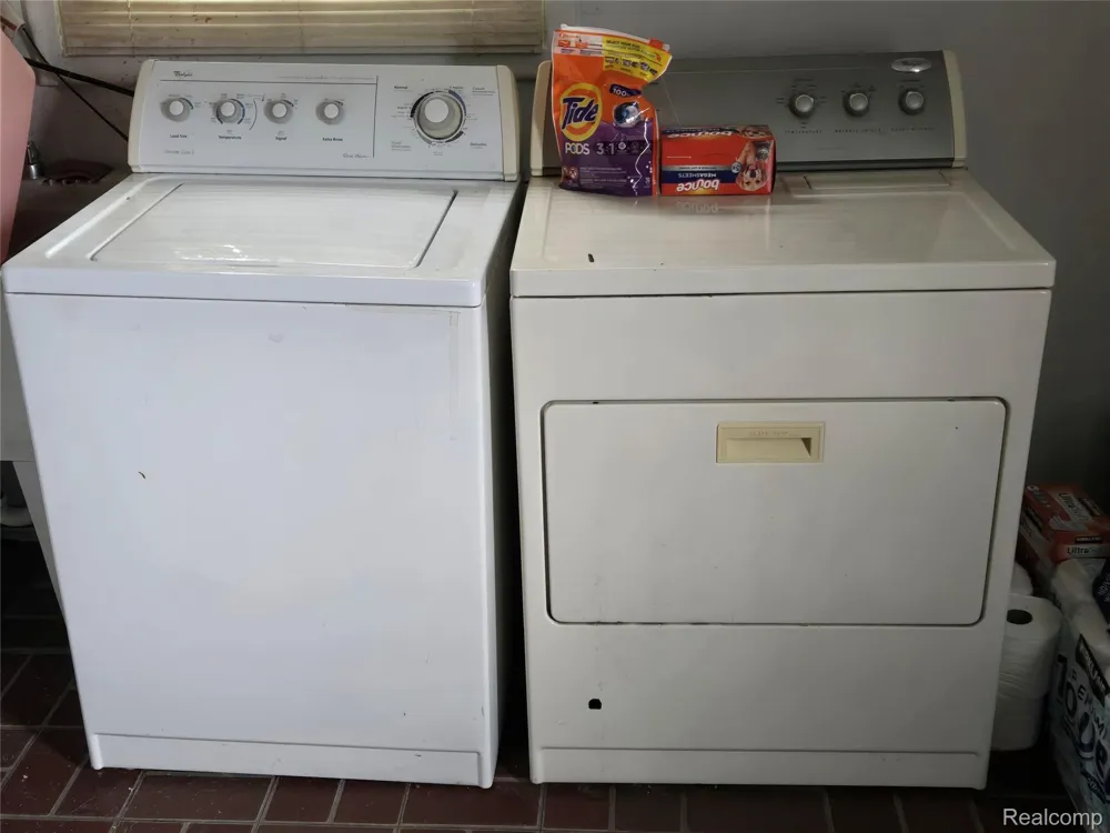 31129 Sturbridge Street Farmington Hills City, MI 48331