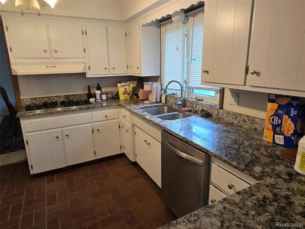 31129 Sturbridge Street Farmington Hills City, MI 48331