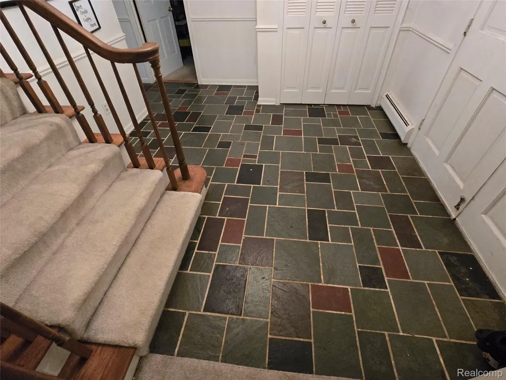 31129 Sturbridge Street Farmington Hills City, MI 48331