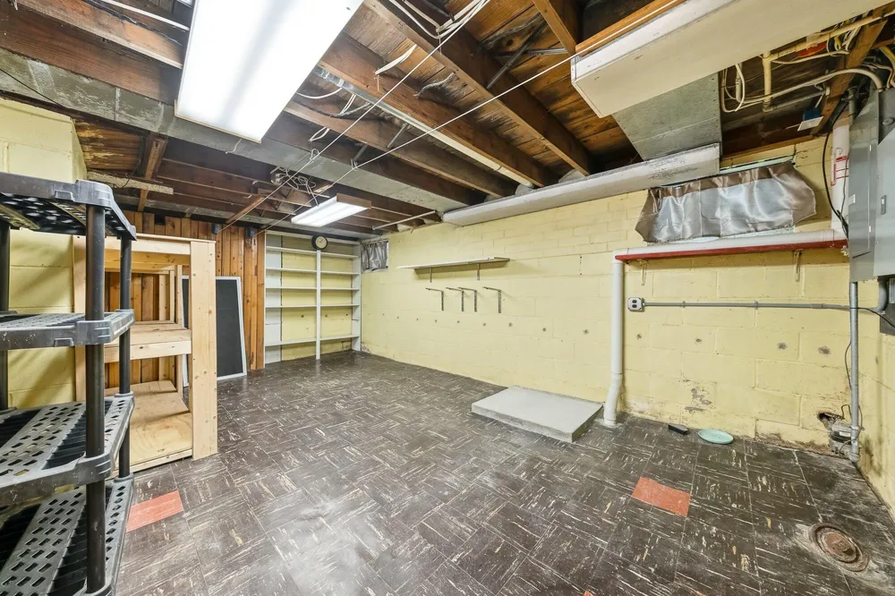 1218 Pinehurst Boulevard Kalamazoo Charter Township, MI 49006