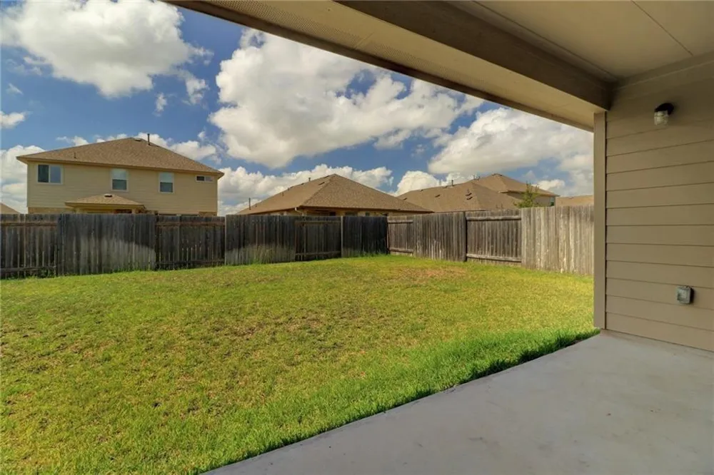 330 Briar Park Drive Georgetown, TX 78626