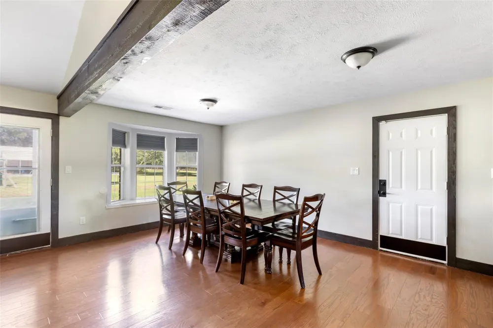 1415 County Road 2291 Cleveland, TX 77327