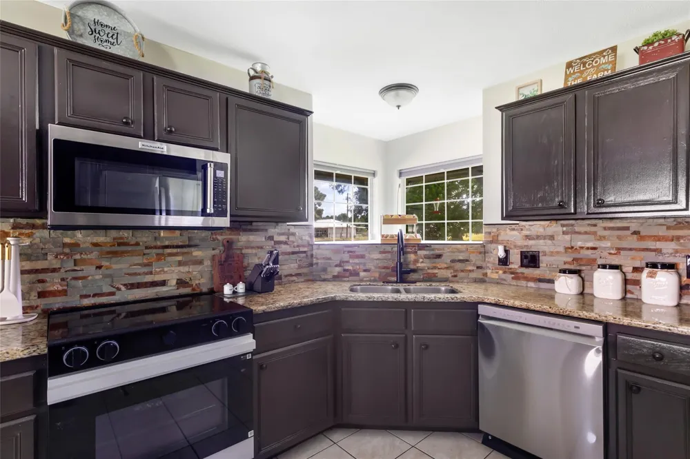 1415 County Road 2291 Cleveland, TX 77327