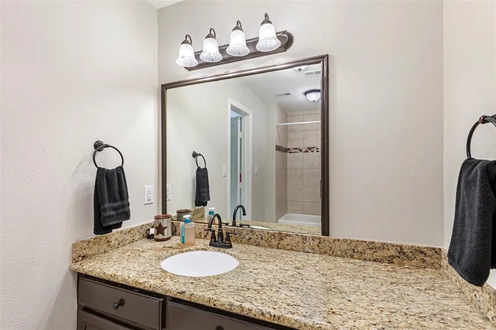1415 County Road 2291 Cleveland, TX 77327