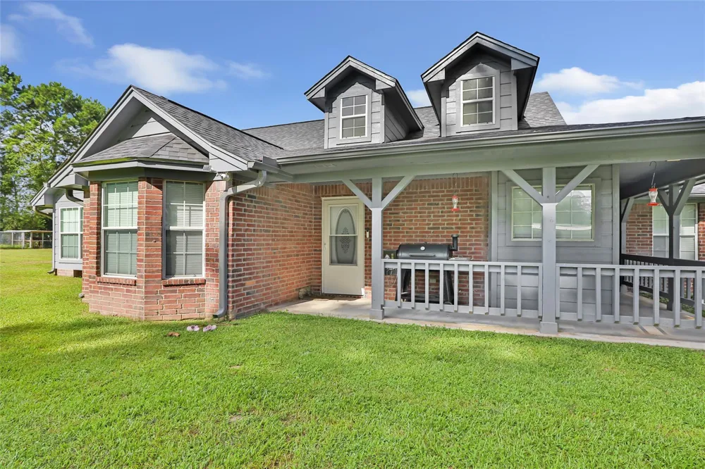 1415 County Road 2291 Cleveland, TX 77327