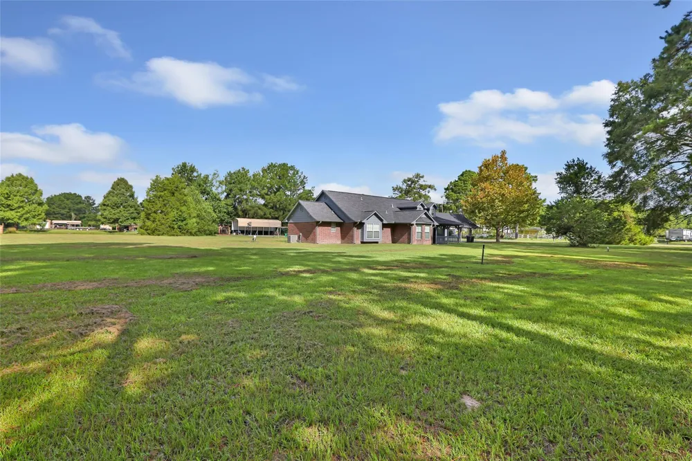 1415 County Road 2291 Cleveland, TX 77327
