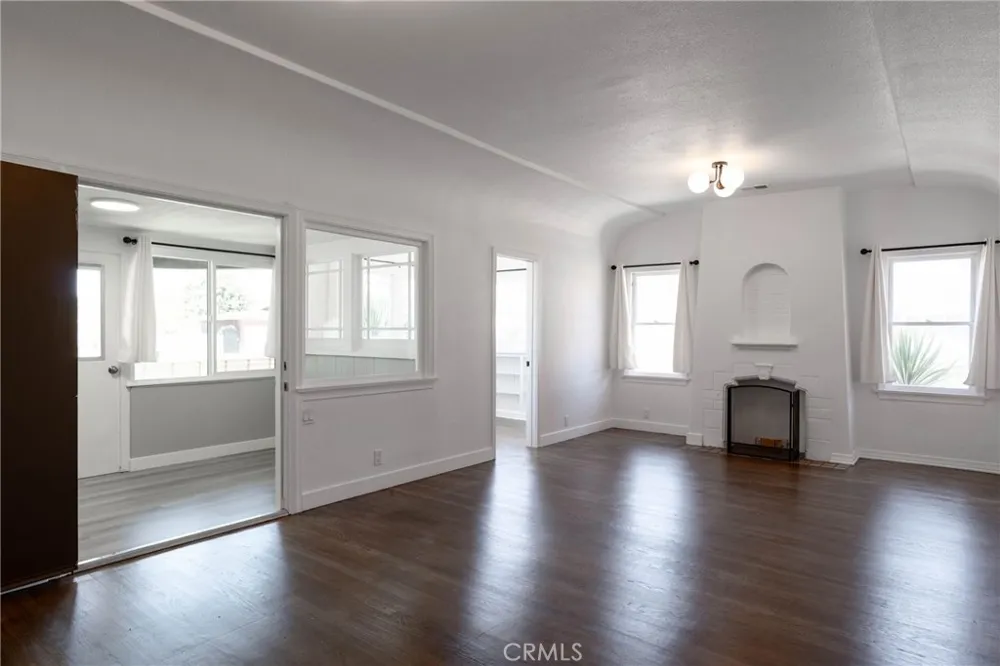 1104 W Palm Avenue Orange, CA 92868