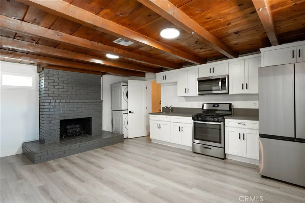 1104 W Palm Avenue Orange, CA 92868