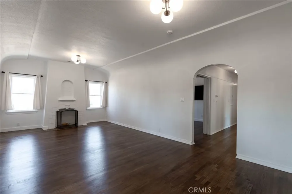1104 W Palm Avenue Orange, CA 92868