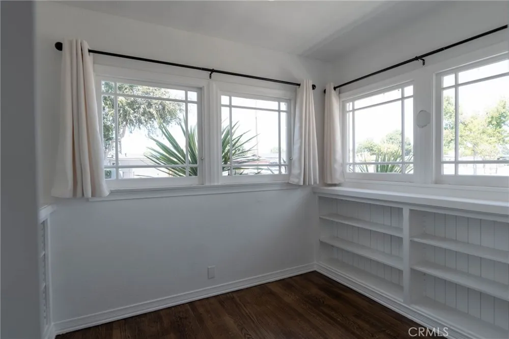 1104 W Palm Avenue Orange, CA 92868