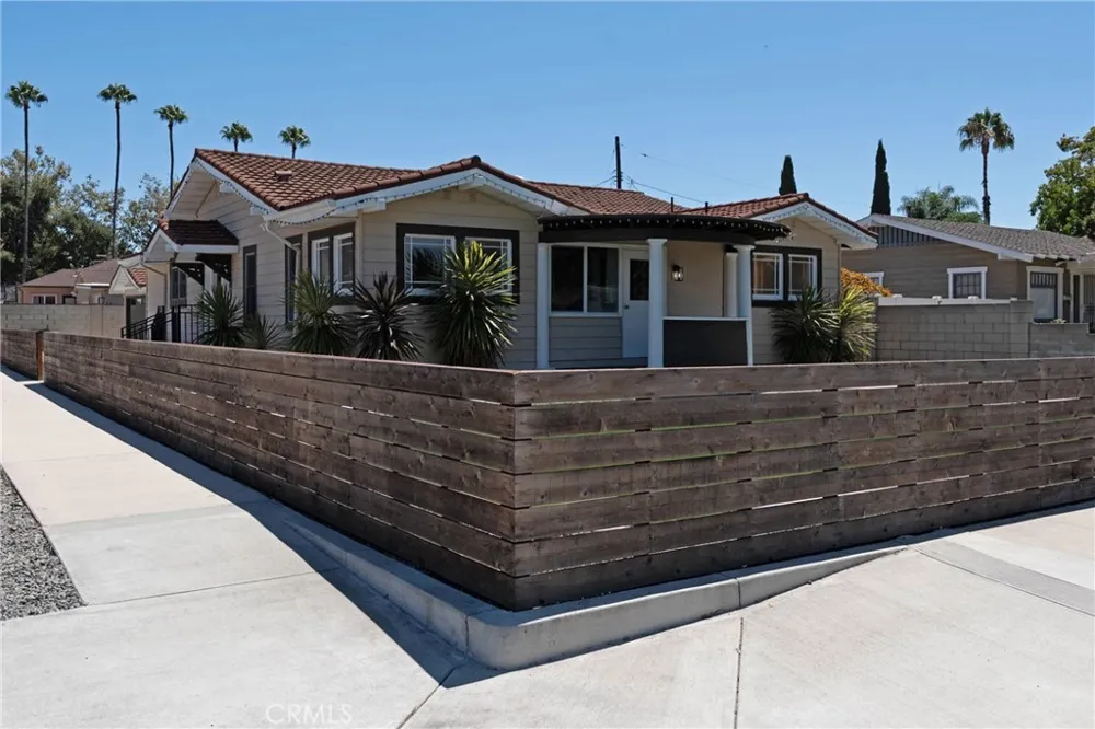 1104 W Palm Avenue Orange, CA 92868