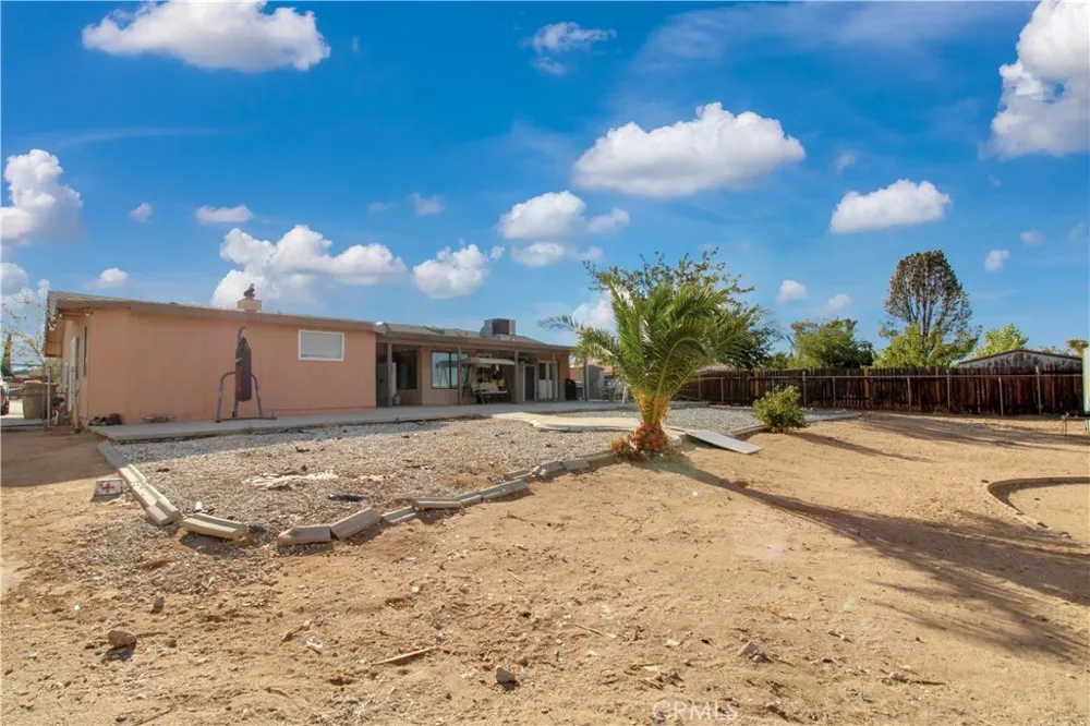 7831 Pismo Avenue Hesperia, CA 92345