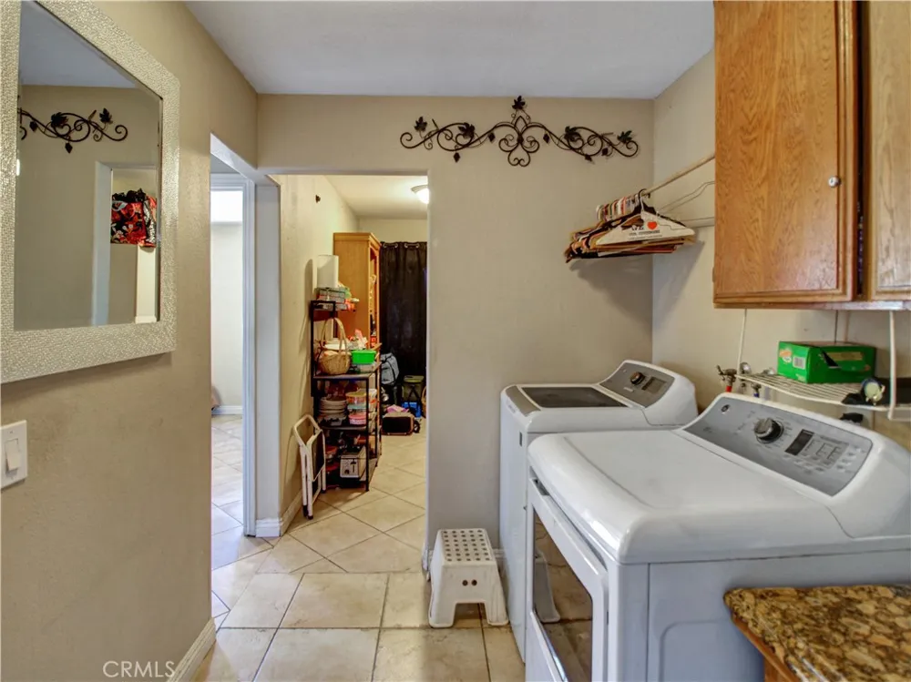 7831 Pismo Avenue Hesperia, CA 92345