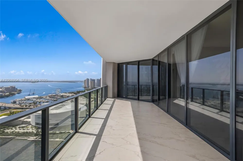 1000 Biscayne Blvd #3901 Miami, FL 33132