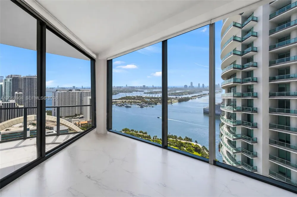 1000 Biscayne Blvd #3901 Miami, FL 33132