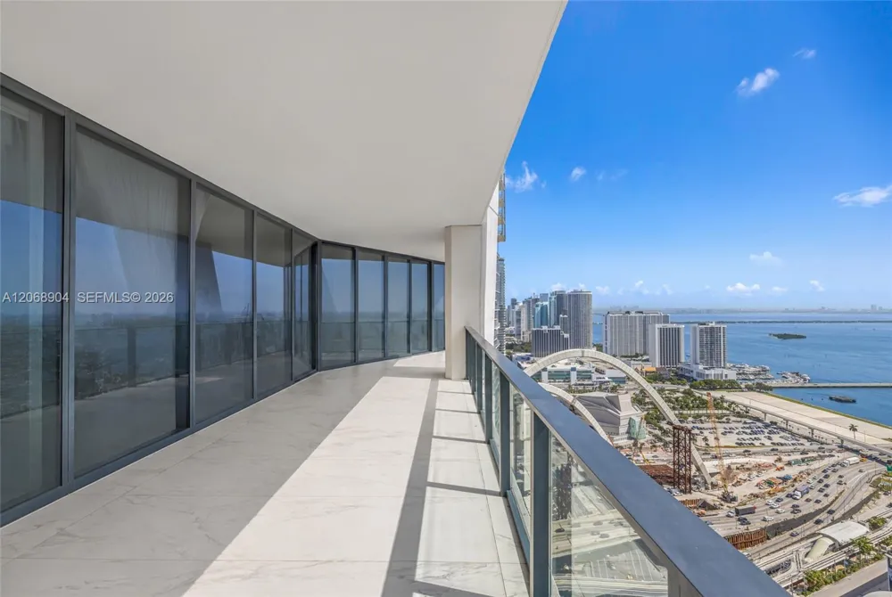 1000 Biscayne Blvd #3901 Miami, FL 33132